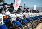 El gobierno entregó móviles a la policia y presentaron "parques y plazas seguras"