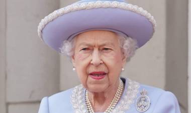 A los 96 años y tras siete décadas en el trono, falleció la reina británica Isabel II.