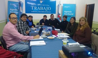 Chepes: Reunion de trabajo, implemetación de talleres en el departamento. 