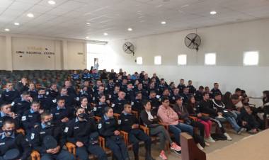 Chepes: Proyección y conversatorio del documental "Desmontar la Máquina".