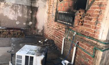 Chepes: Un desperfecto en un aire acondicionado provocó un incendio en una casa.