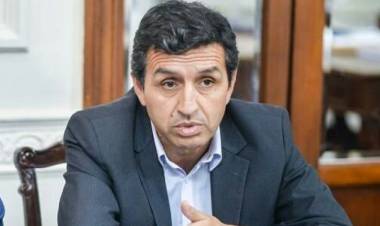 Ariel Martínez: «El aumento salarial a los docentes es histórico».