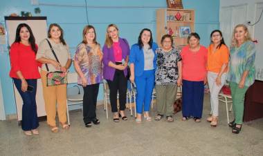 I.S.F.D Nivel inicial: La Diputada Laura Carrizo acompañó el acto de inicio del ciclo lectivo 2023. 