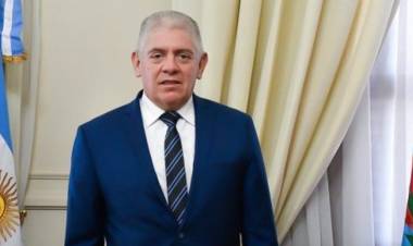 Docentes: El aumento de $15.000 es por cargo confirmó la casa de las tejas.