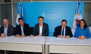 Reunión en Obras Públicas de la Nación: Quintela gestionó mejoras viales, asfaltado y la construcción del Centro de Desarrollo Infantil.