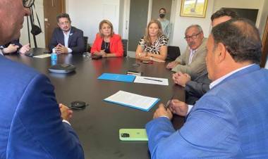 “Quintela vino a cumplir con la verdadera reparación histórica de Los Llanos”.