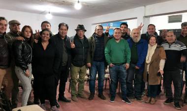 Chepes: Todos los sectores políticos del justicialismo reunidos en la Sede del PJ local.