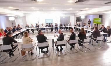 El Frente de Todos se llamará Unión por la Patria y define su reglamento electoral.