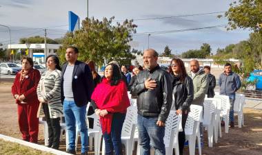 Viva la Patria: Conmemoran 207° Aniversario de la declaración de la Independencia Nacional.