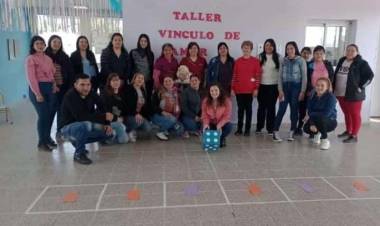 Mes de la Niñez: se llevó a cabo la jornada de lactancia "Un Vínculo de Amor" en el Jardín Maternal