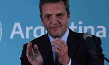 Massa confirmó bono de $37.000 por tres meses a jubilados y pensionados