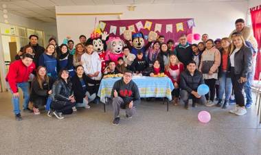 Mes de las Infancias: alumnos de la Escuela N° 5 Roberto Saúl festejaron su día