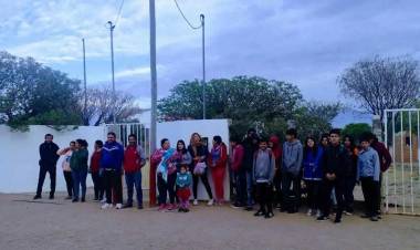 Padres tomaron la escuela Agrotécnica de El Totoral en reclamo del mal estado de la institución