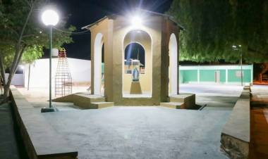 Quíntela inauguró una nueva plaza en la localidad de Milagro 