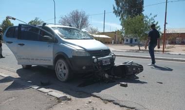 Chepes: moto y camioneta protagonistas de un accidente de transito