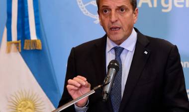 Massa anunció medidas para personas con discapacidad y la transformacion de programas sociales en programas de empleo