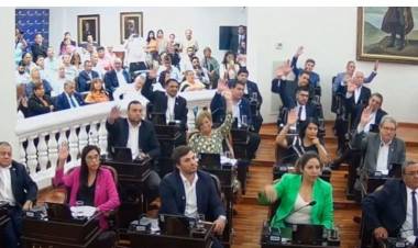 La Legislatura de La Rioja aprobó la emisión de cuasi moneda