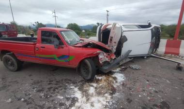 Capital: Espectacular choque en cadena seguido de vuelco se registró por Ruta 5