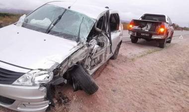 Colisión entre dos vehículos en Ruta Nacional N° 74