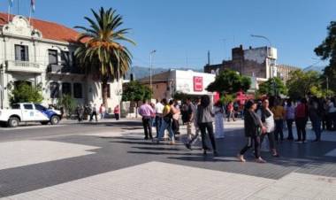 La Rioja: amenaza de bomba en Casa de Gobierno: «los vamos a ir a buscar»