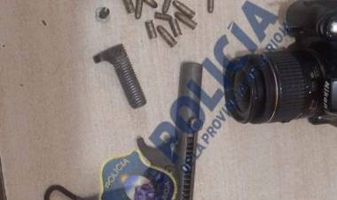 U.R. VI Región de los Llanos Cría. Chepes: detención y secuestro de Arma de fuego tipo casera