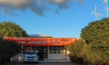 La UNLaR Sede Chepes organiza aniversario y colación de grado