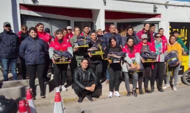 Chepes: Entrega de ropa para personal de Seguridad Vial