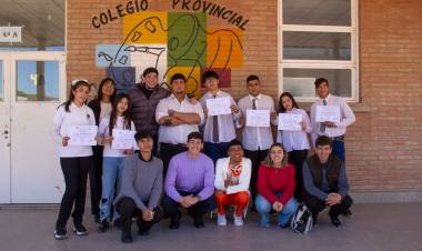 Participación de Jóvenes: Asumieron autoridades de centros de estudiantes en el departamento