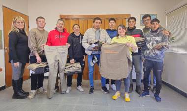 Chepes: Entrega de indumentaria a personal de Obras y Servicios Públicos