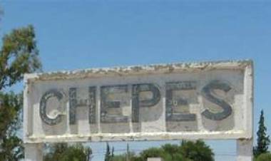 Chepes: Una mujer encontró un hombre en el baño de su casa, lo encerró y llamó a la policía