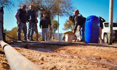 El Gobierno provincial comienza con la construcción de un acueducto en Ñoqueve