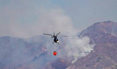El incendio se encuentra controlado pero activo en el perímetro suroeste 
