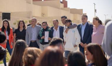 Entregaron las viviendas en altura