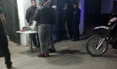 Chamical: fuerte operativo policial en pleno centro de la ciudad