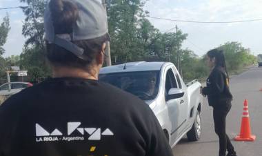 La Subsecretaría de Seguridad Vial desarrolló operativo de concientización sobre la conducción responsable en la Fiesta de la Virgen en Polco