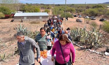 El Barreal: Celebración las fiestas patronales en honor a la Virgen del Rosario de San Nicolás