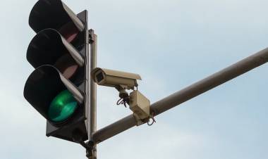 Chamical cuenta con semáforos con foto multa