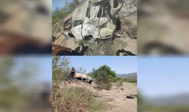 Aimogasta: Un hombre se encuentra en grave estado tras volcar en su auto por Ruta N.º 9