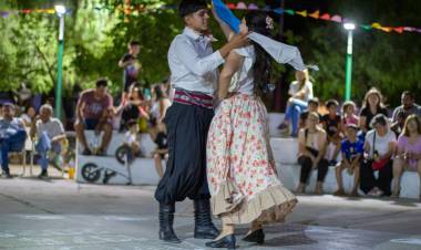 Con Baile, Música y Canto: Se realizó la Caminata de la Navidad Llanista