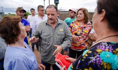  Quintela se comprometió a dar soluciones para los chamicalenses afectados por el temporal