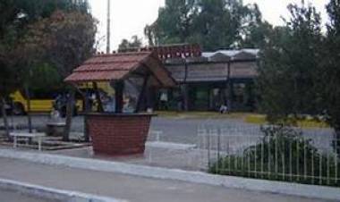 Chepes: Pelea entre remiseros, fueron separados por la policía