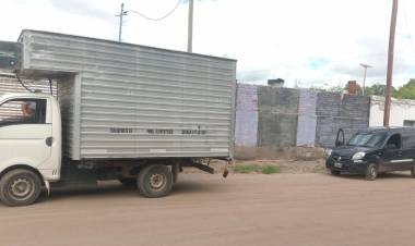 Chepes: Utilitario coliciona con otro vehiculo