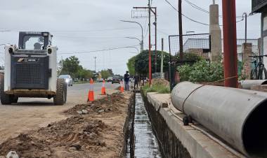 Av. San Martín: Avanza la segunda etapa de construcción del canal de desagüe 