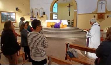 Chepes: Responso en la parroquia Purísima Concepción por el Fallecimiento del Papa Francisco