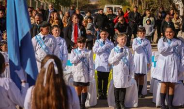 Portezuelo: Teresita Madera encabezó la toma de Lealtad a la Bandera Argentina