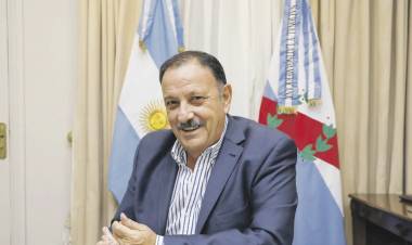 El Gobernador Quintela anunció un aumento salarial a partir del 1 de agosto