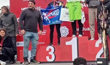 Hijos del Viento en lo alto del podio en Maratón Internacional en San Juan