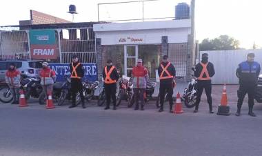 Chepes: Operativos y retenciones de motocicletas en las principales arterias de la ciudad
