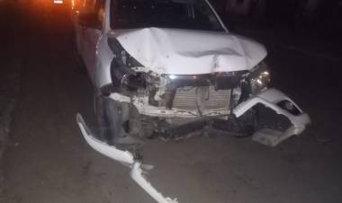 Milagro: camioneta impactó contra un comercio