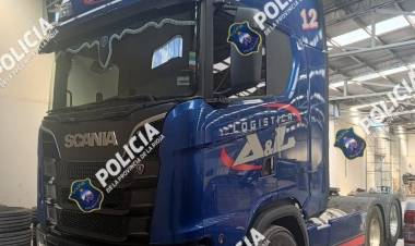 Un camión fue secuestrado en mendoza tras un pedido de la justicia riojana